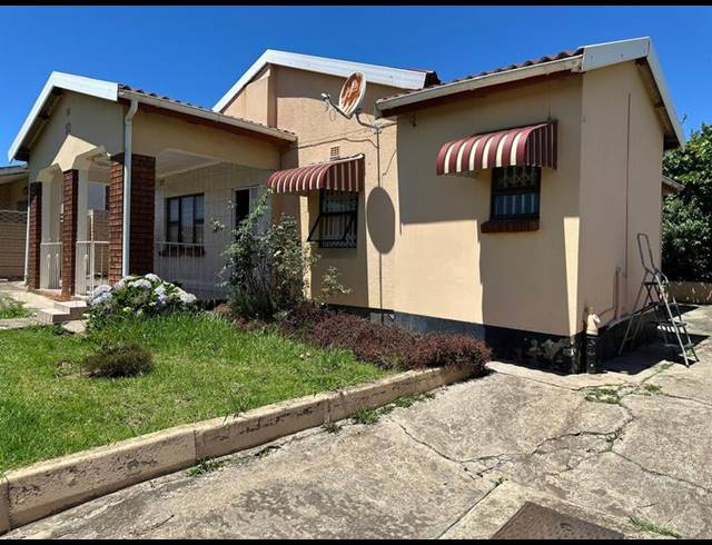 3 BEDROOM HOUSE FOR SALE IN IKWEZI